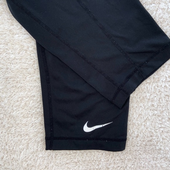 Nike Pro Dri-Fit Capri - Picture 3 of 4